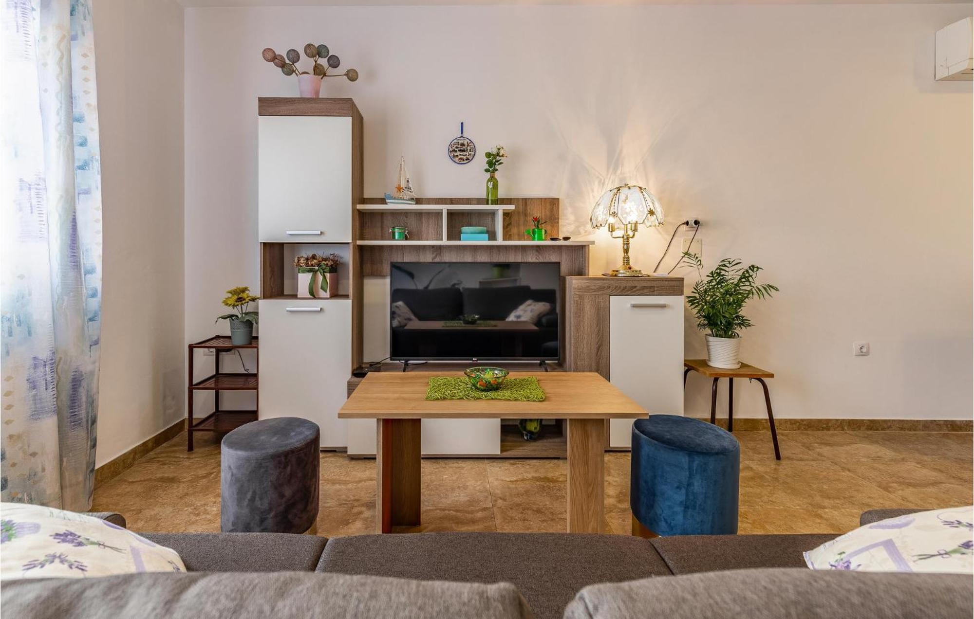 Awesome Apartment In Pula With Wifi エクステリア 写真