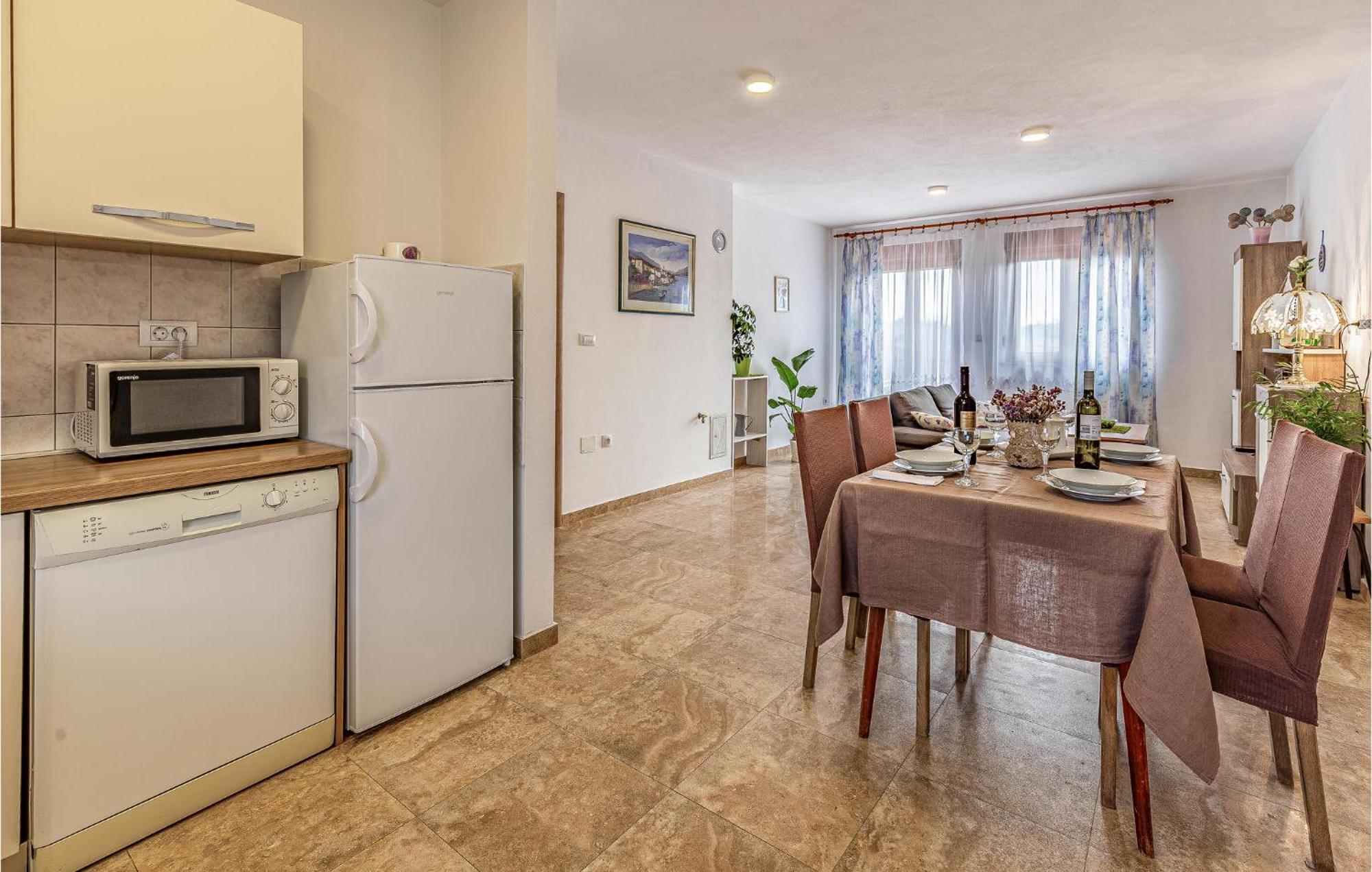 Awesome Apartment In Pula With Wifi エクステリア 写真