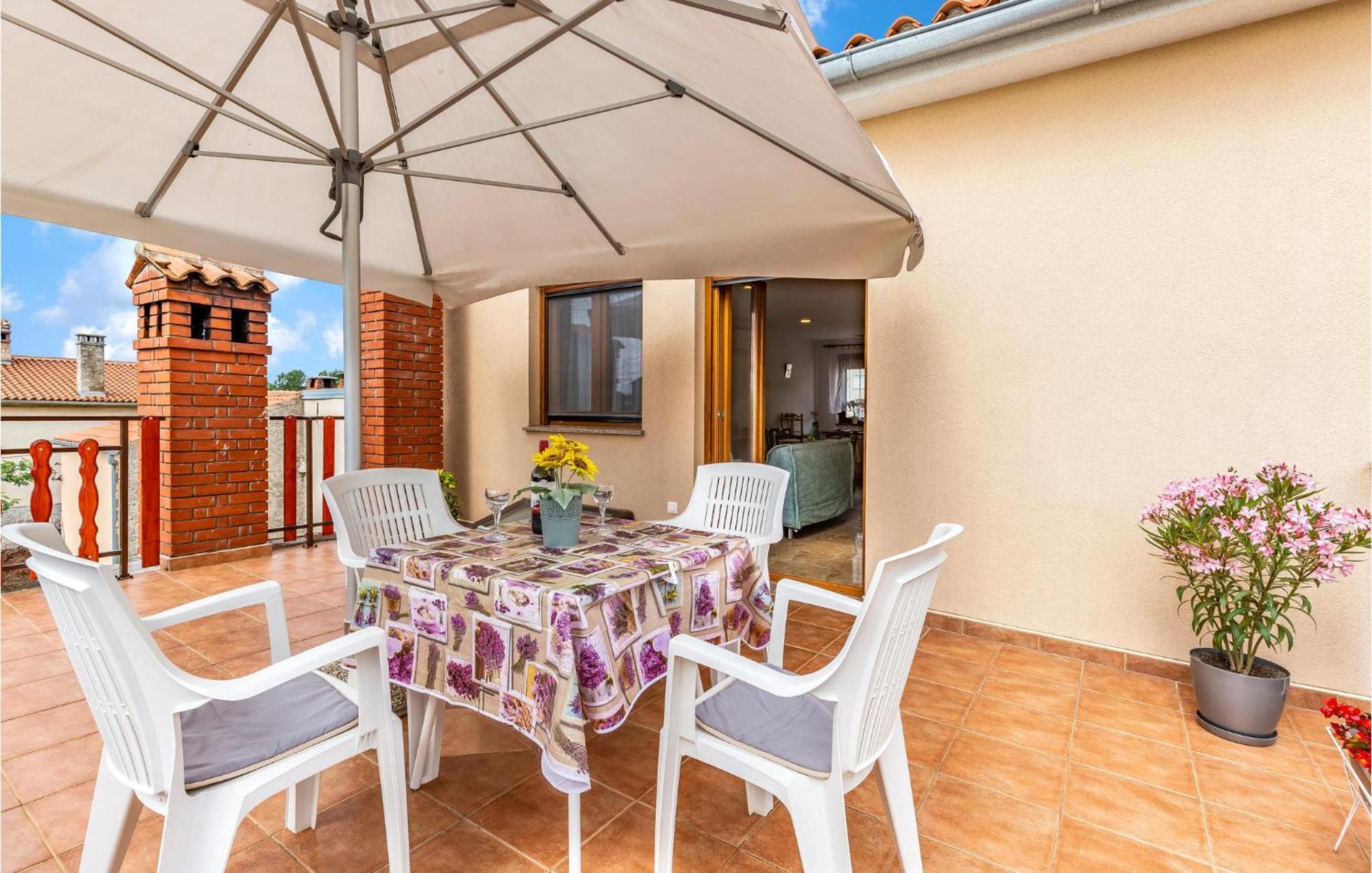 Awesome Apartment In Pula With Wifi エクステリア 写真